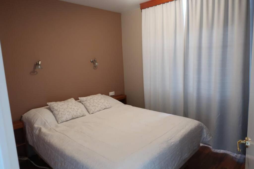 Ferienwohnung Warm And Welcoming Flat Downtown Akureyri Exterior foto